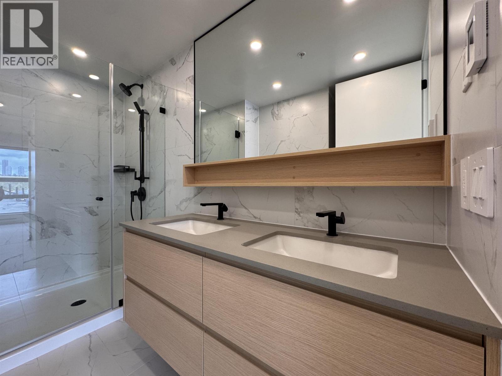 201 310 Salter Street, New Westminster, British Columbia  V3M 0N7 - Photo 9 - R3063208