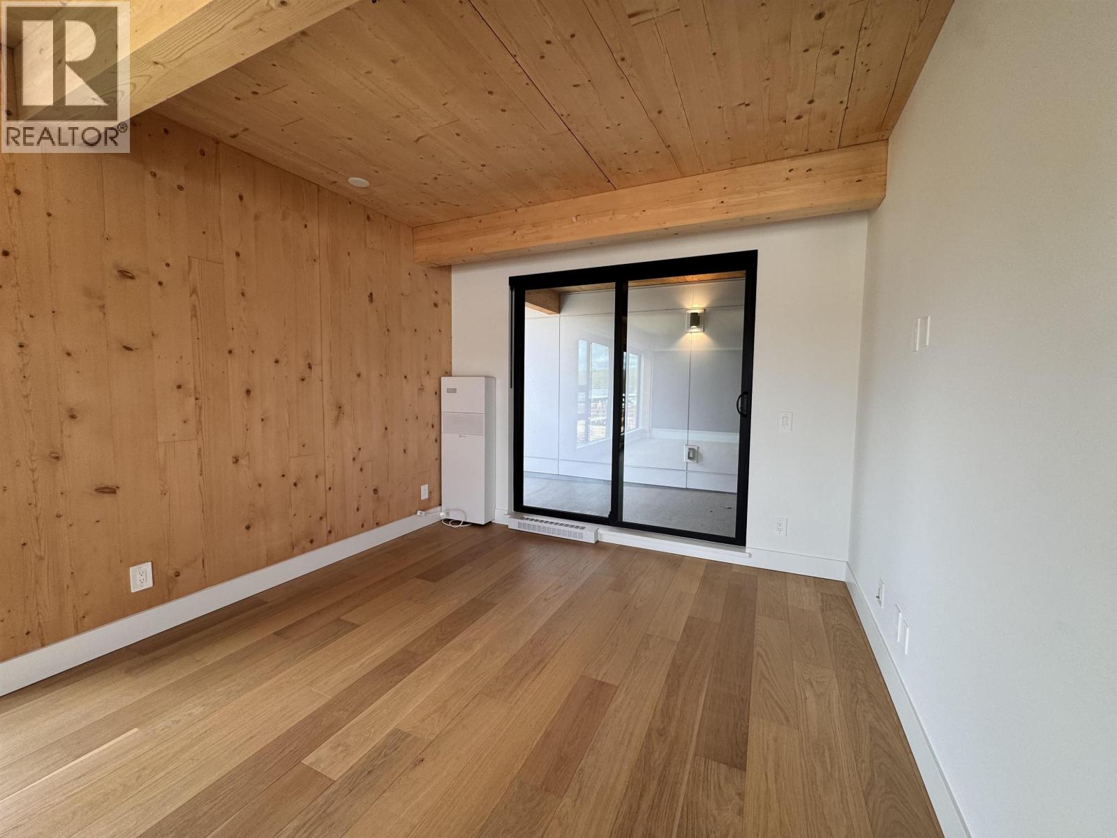 201 310 Salter Street, New Westminster, British Columbia  V3M 0N7 - Photo 6 - R3063208