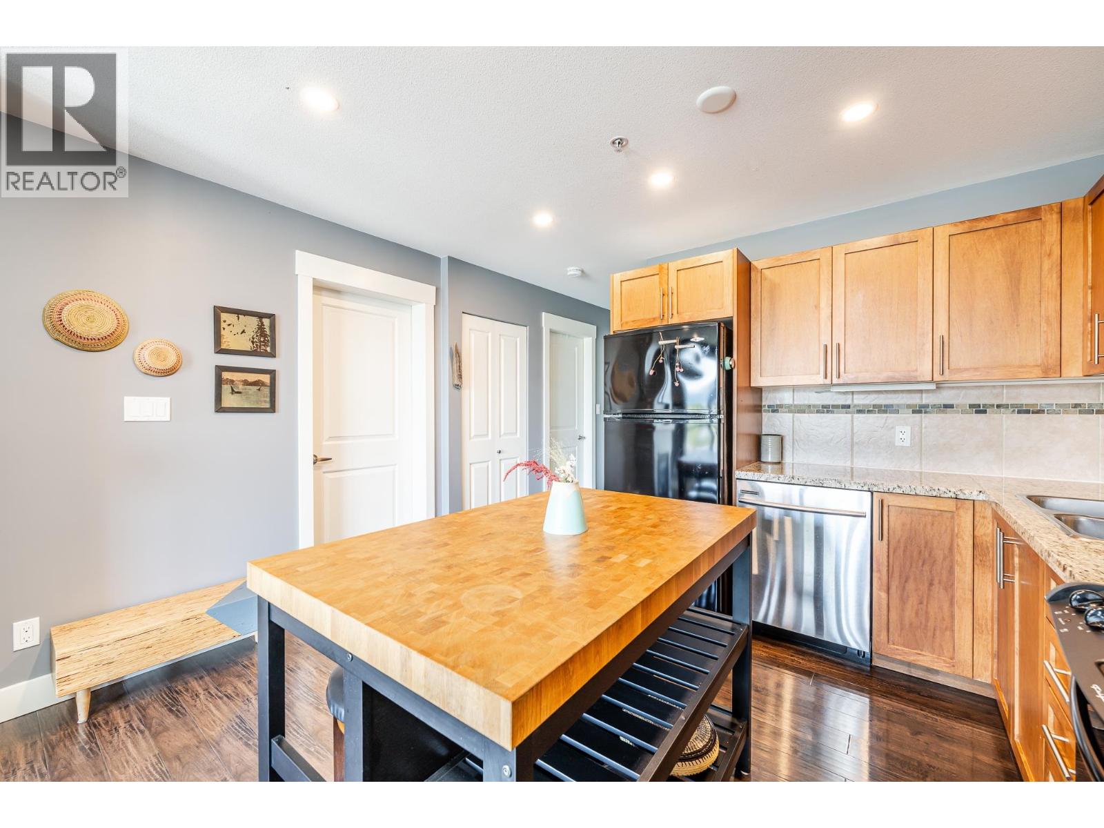 521 1211 Village Green Way, Squamish, British Columbia  V8B 0R7 - Photo 10 - R3063202