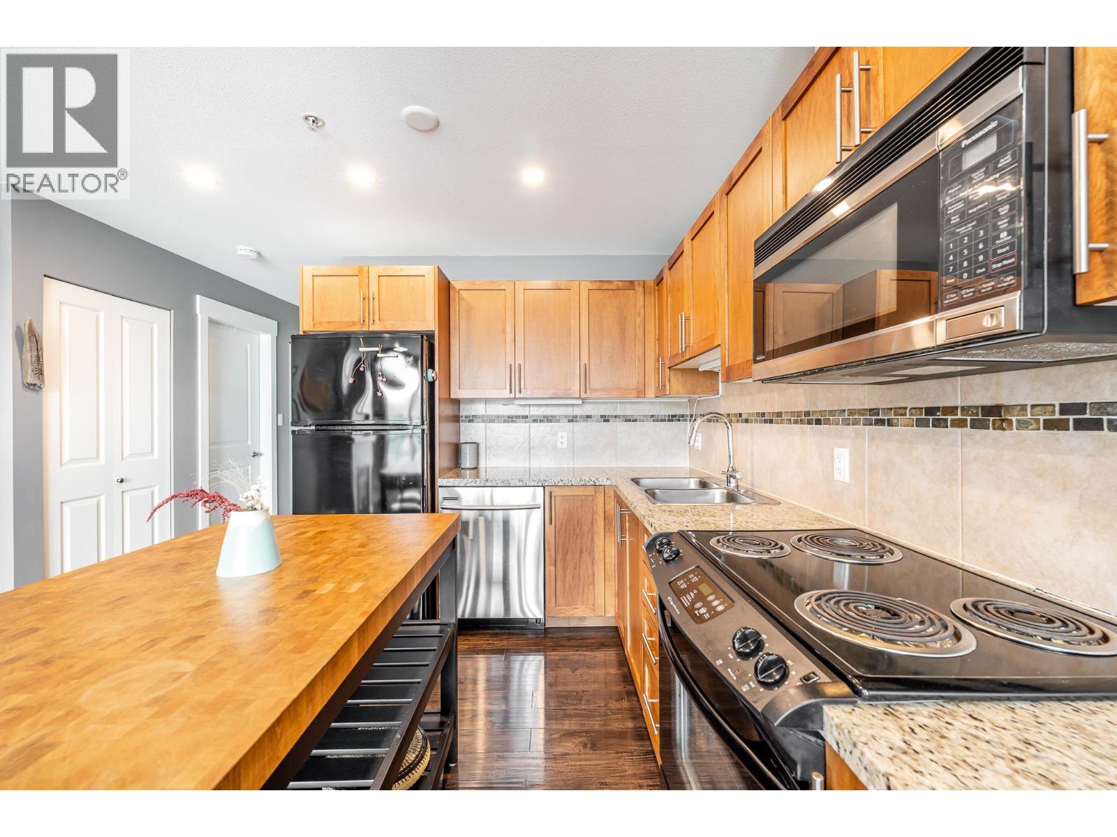 521 1211 Village Green Way, Squamish, British Columbia  V8B 0R7 - Photo 9 - R3063202