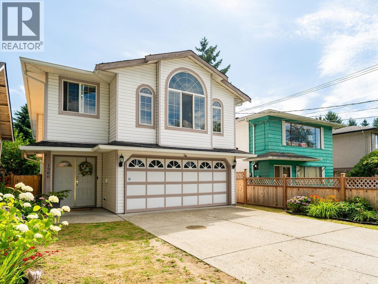 1986 FRASER AVENUE, port coquitlam, British Columbia