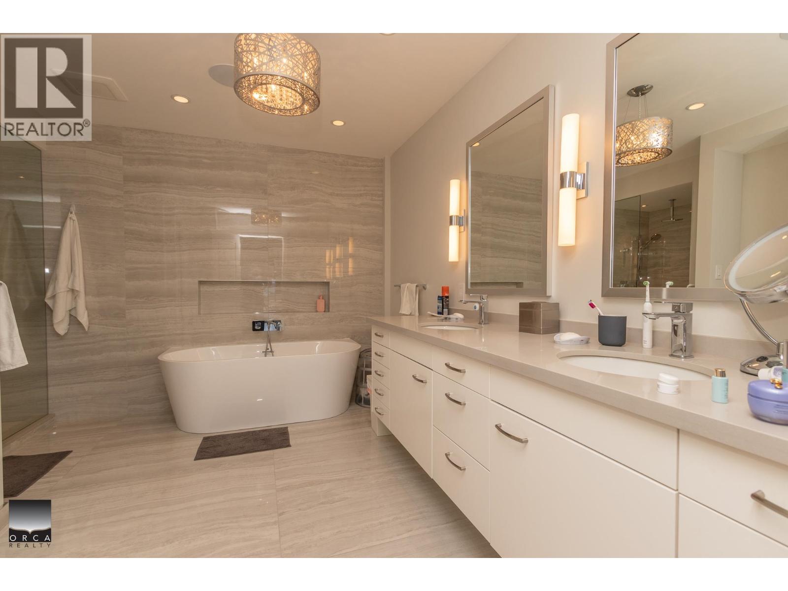 2341 Folkestone Way, West Vancouver, British Columbia  V7S 3C9 - Photo 22 - R3063225