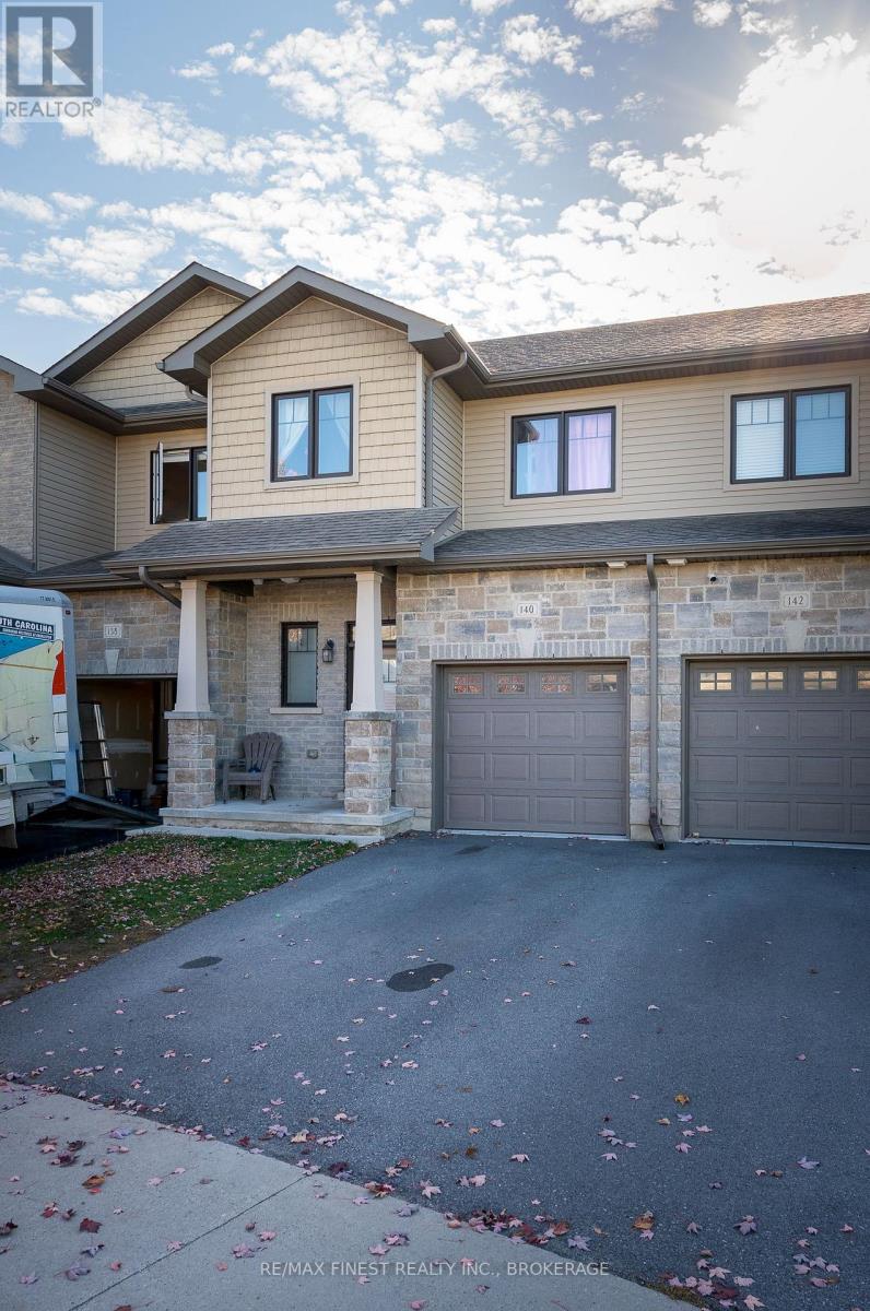 140 Simurda Court, Loyalist, Ontario  K7N 0A8 - Photo 2 - X12468923