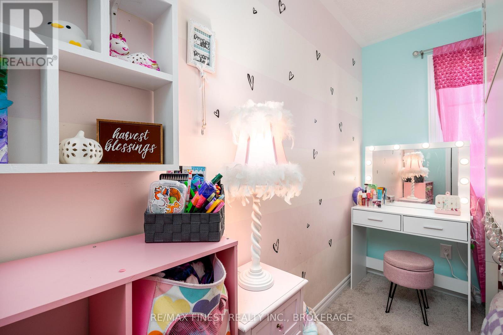 140 Simurda Court, Loyalist, Ontario  K7N 0A8 - Photo 18 - X12468923