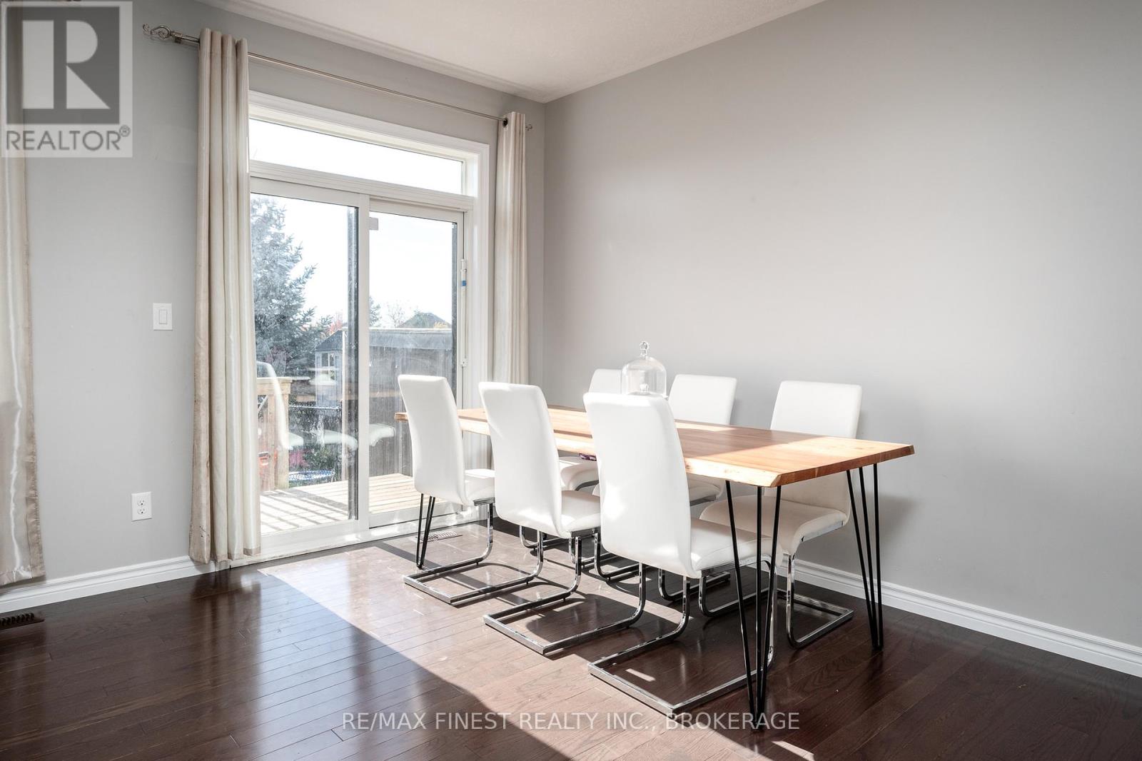 140 Simurda Court, Loyalist, Ontario  K7N 0A8 - Photo 8 - X12468923