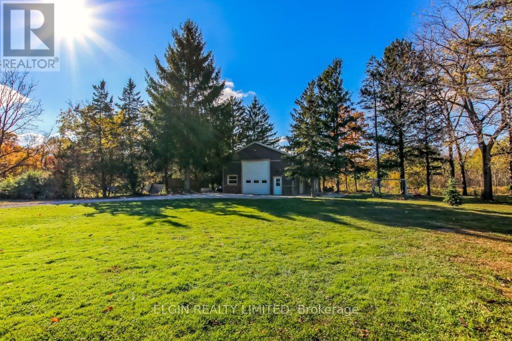 16 North Valerie Street, St. Thomas, Ontario  N5R 1A6 - Photo 27 - X12490066