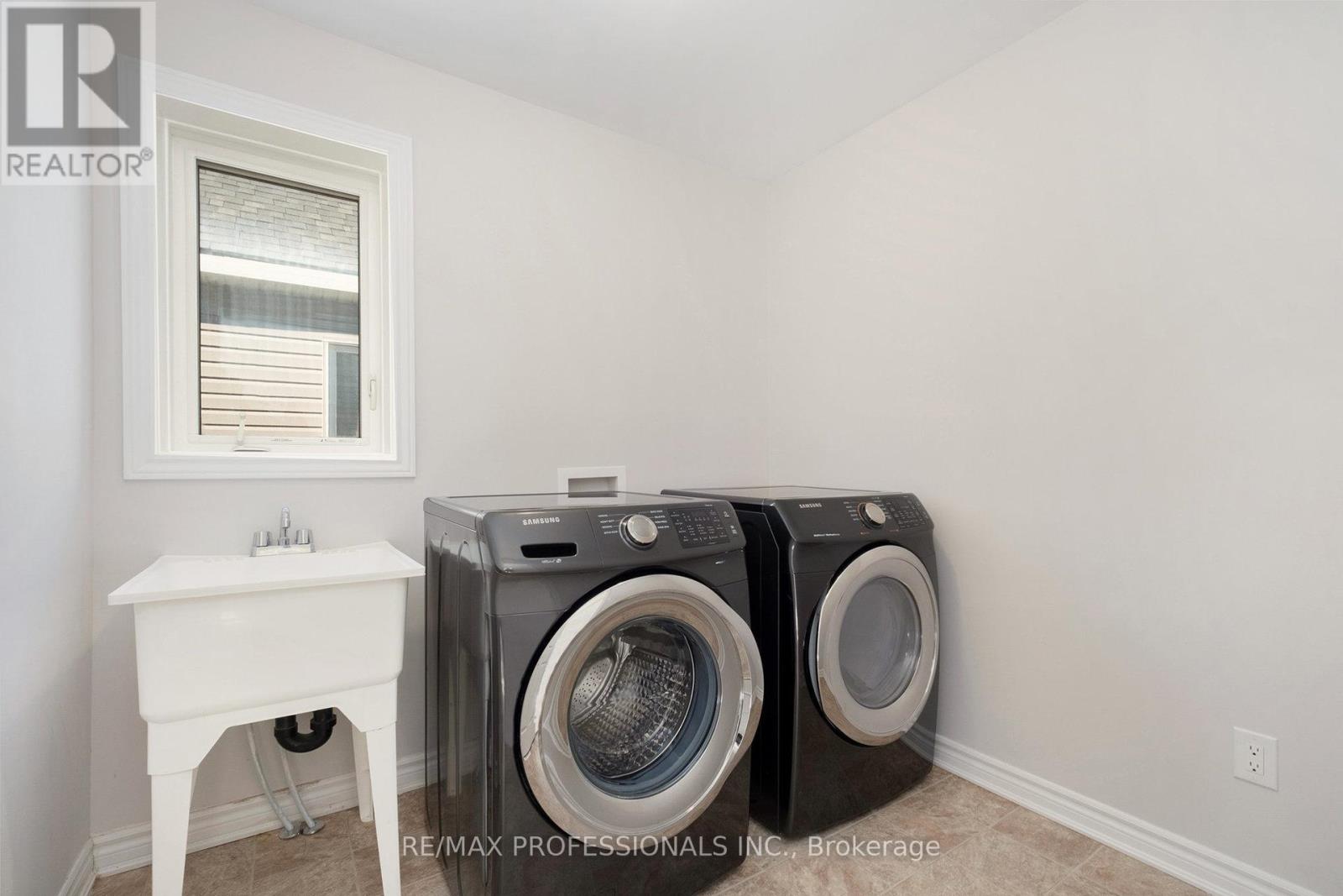 2241 Watercolours Way, Ottawa, Ontario  K2J 6R2 - Photo 10 - X12489864