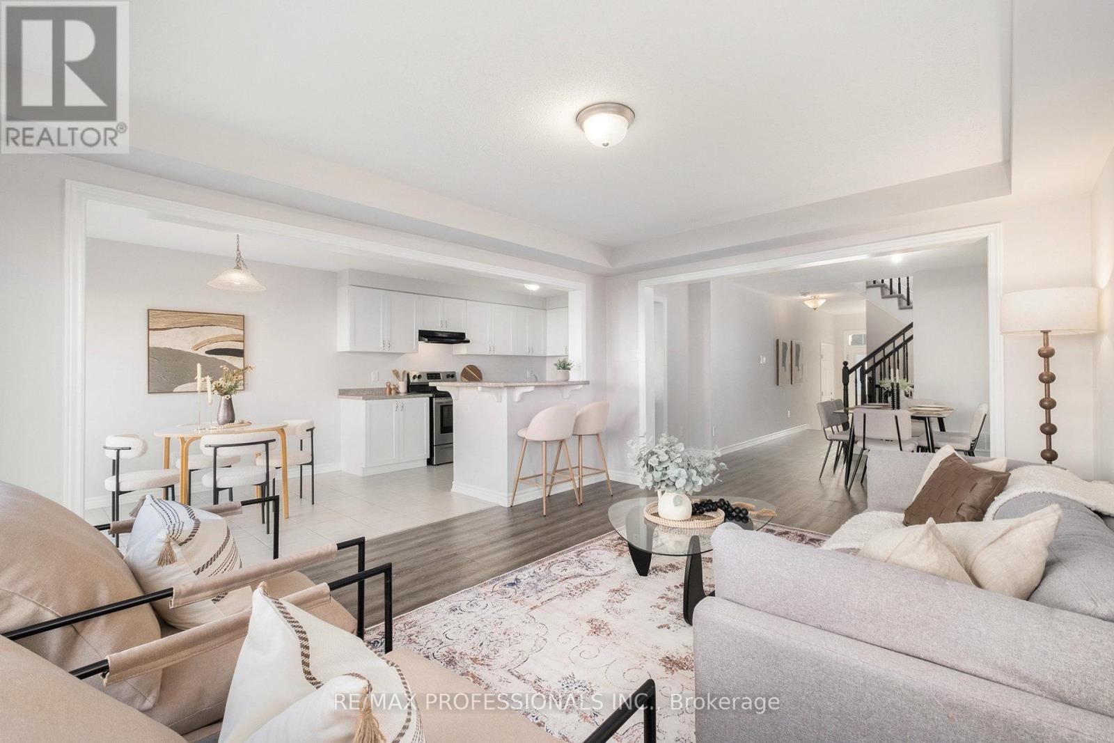 2241 Watercolours Way, Ottawa, Ontario  K2J 6R2 - Photo 2 - X12489864