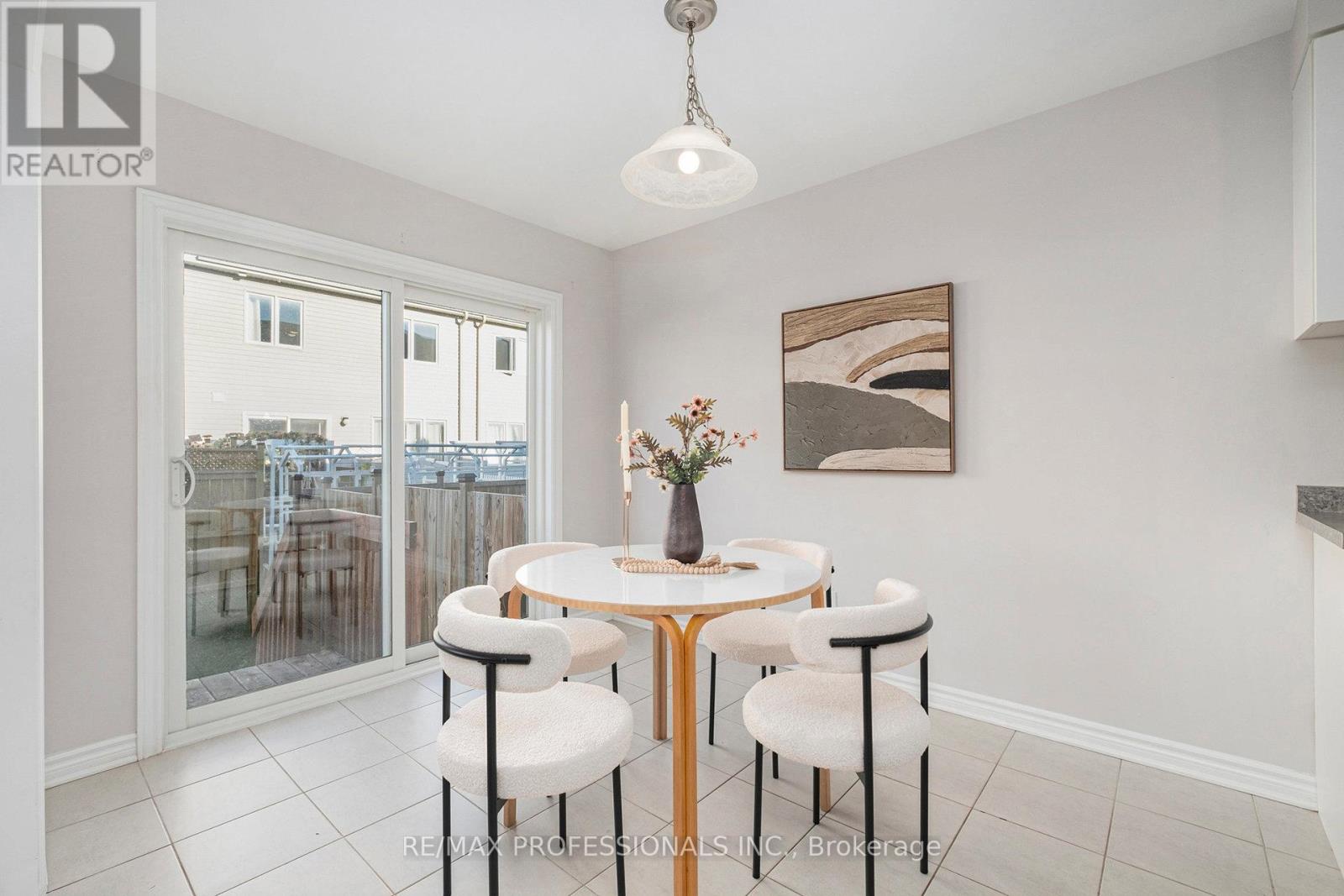 2241 Watercolours Way, Ottawa, Ontario  K2J 6R2 - Photo 9 - X12489864