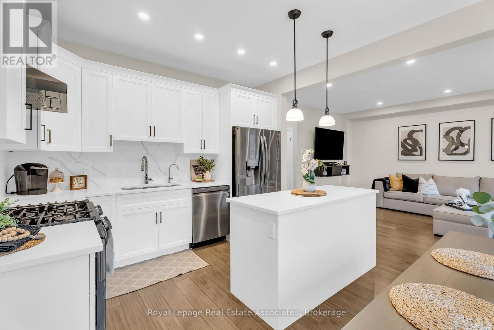 7 Tindall Crescent, East Luther Grand Valley, Ontario  L9W 7R9 - Photo 14 - X12489924