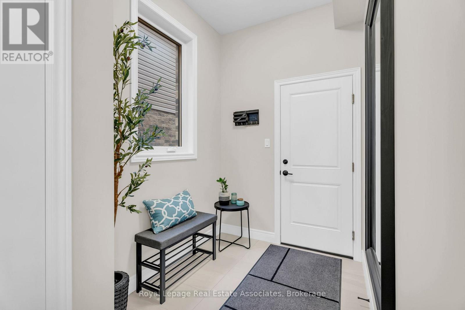 7 Tindall Crescent, East Luther Grand Valley, Ontario  L9W 7R9 - Photo 18 - X12489924