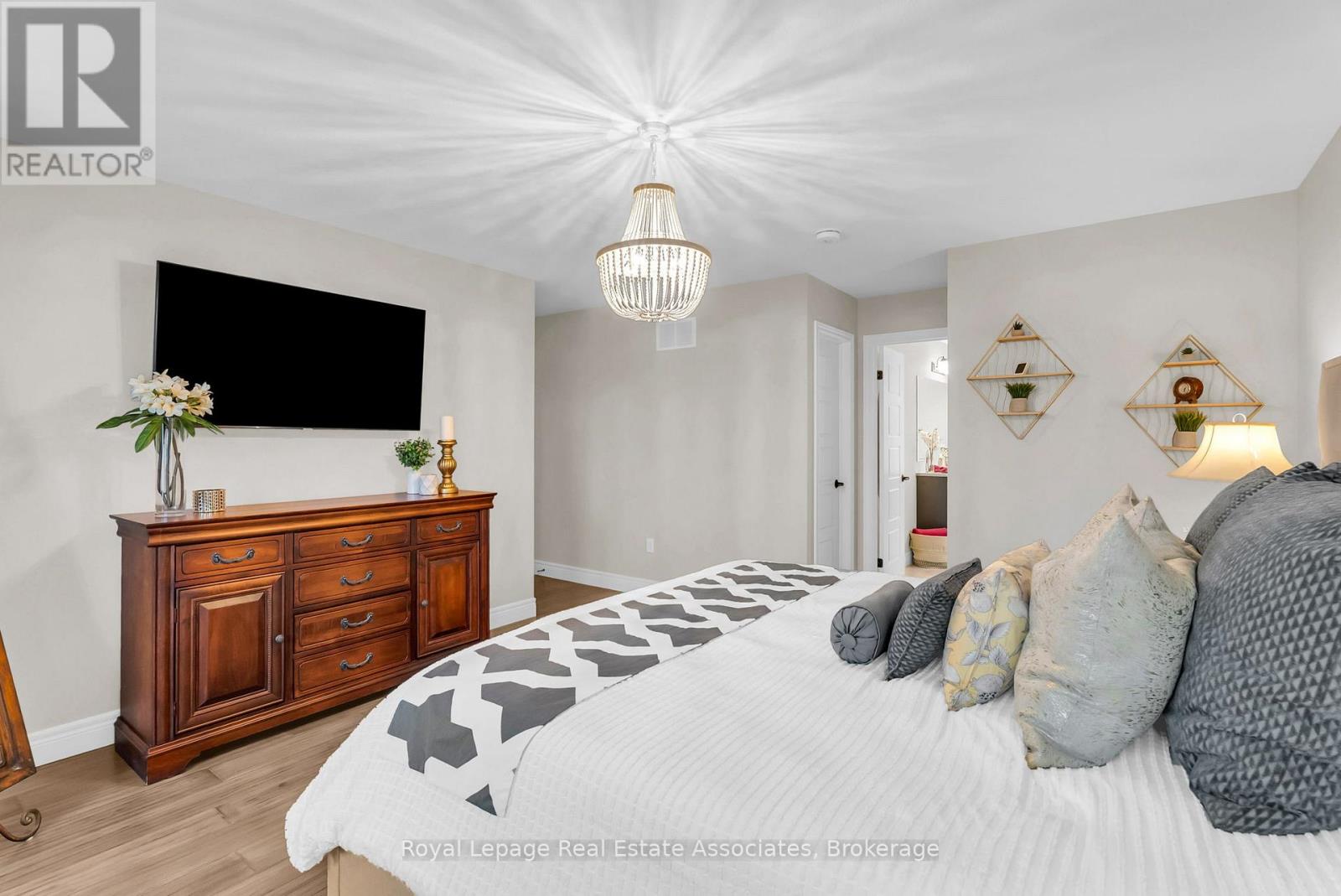 7 Tindall Crescent, East Luther Grand Valley, Ontario  L9W 7R9 - Photo 25 - X12489924