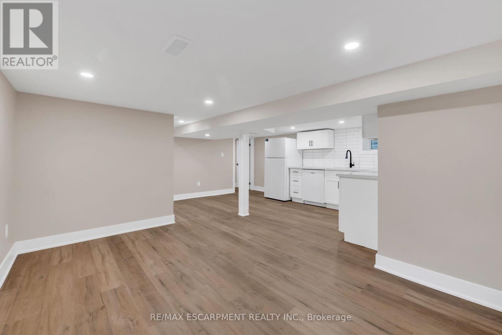 126 Auburn Avenue, Hamilton, Ontario  L8K 3B2 - Photo 32 - X12489936