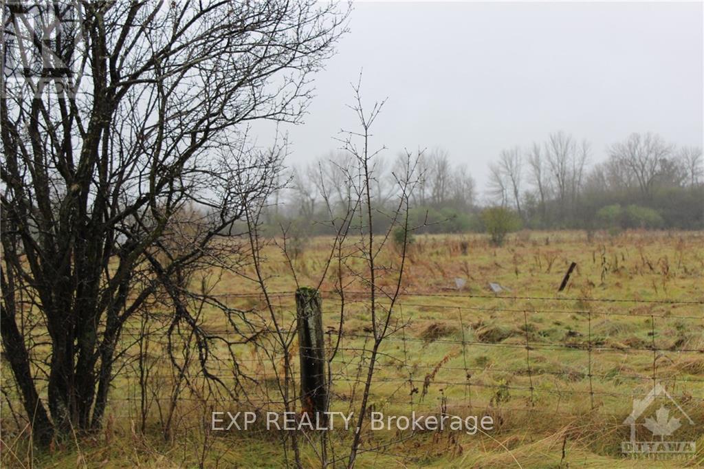 267 Christian Street, Mississippi Mills, Ontario  K0A 1A0 - Photo 3 - X12452680
