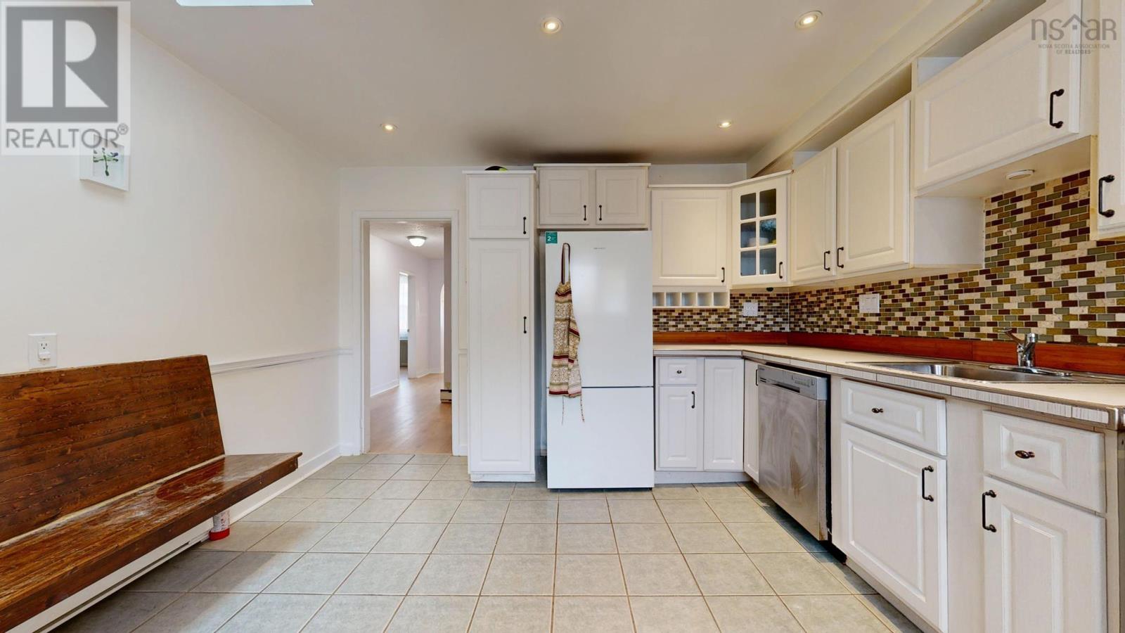 3681 High Street, Halifax Peninsula, Nova Scotia  B3K 4Y8 - Photo 10 - 202512141