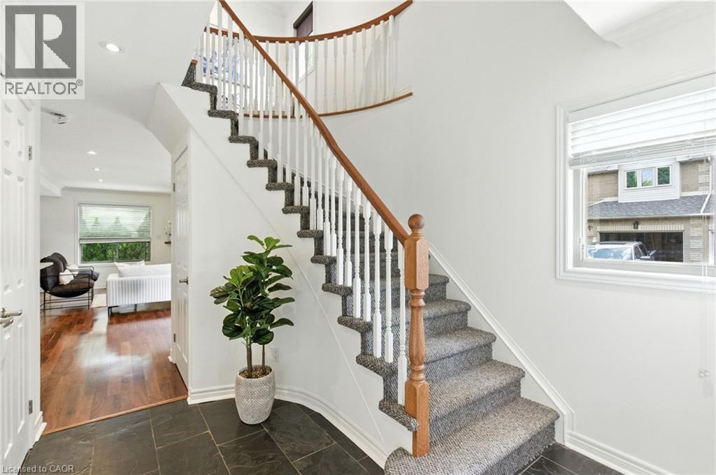 1245 Stephenson Drive Unit# 16, Burlington, Ontario  L7S 2L9 - Photo 4 - 40767073