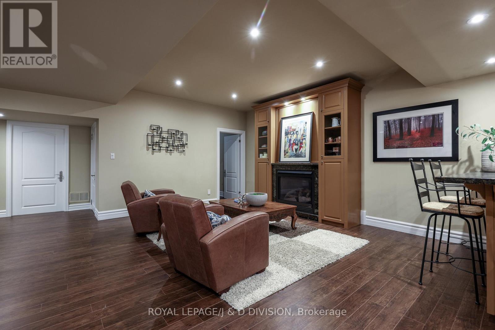 82 Munro Boulevard, Toronto, Ontario  M2P 1C4 - Photo 32 - C12487880