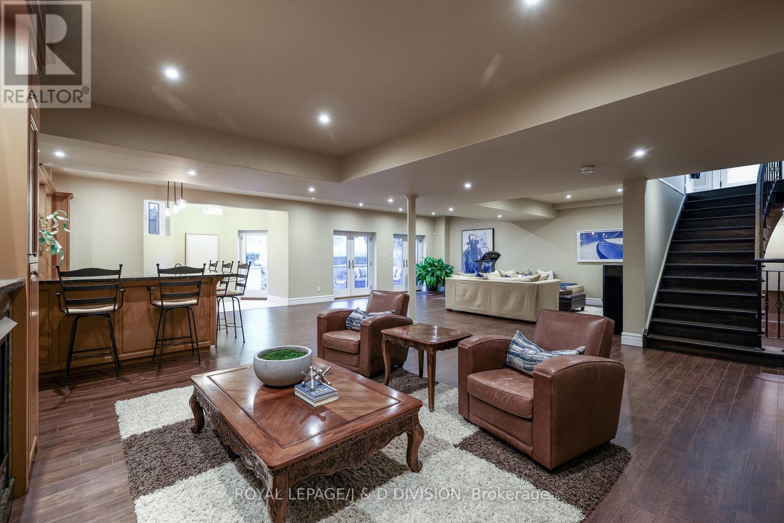 82 Munro Boulevard, Toronto, Ontario  M2P 1C4 - Photo 36 - C12487880