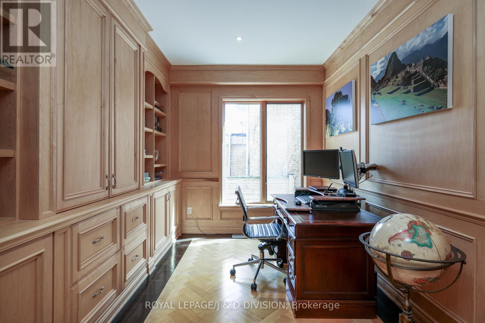 82 Munro Boulevard, Toronto, Ontario  M2P 1C4 - Photo 7 - C12487880