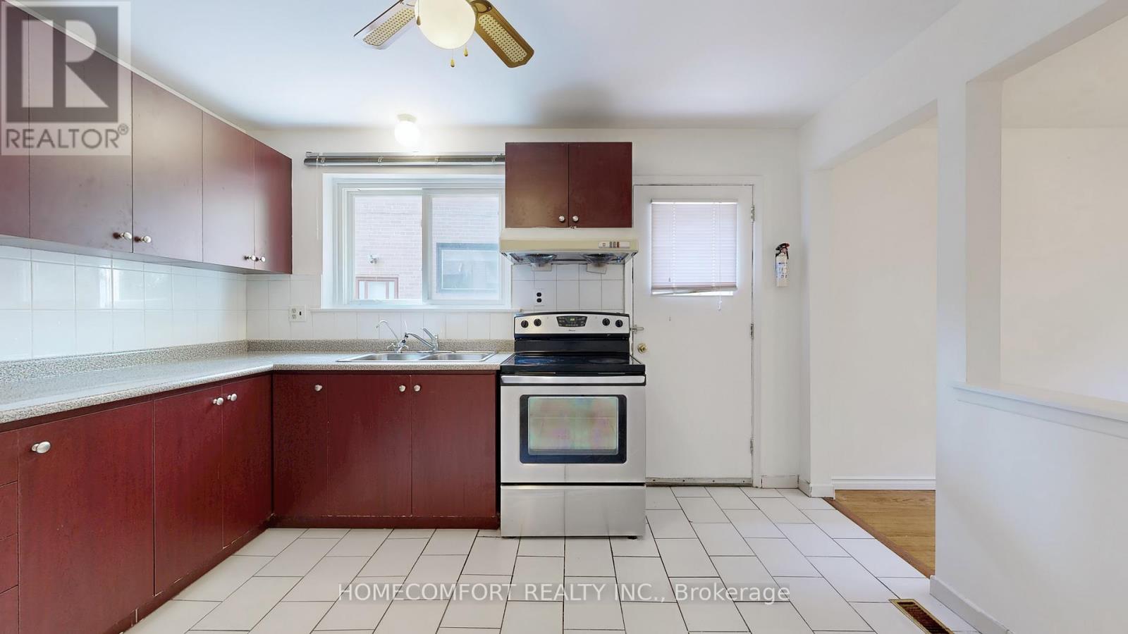 288 Woodsworth Road, Toronto, Ontario  M2L 2T6 - Photo 15 - C12490030