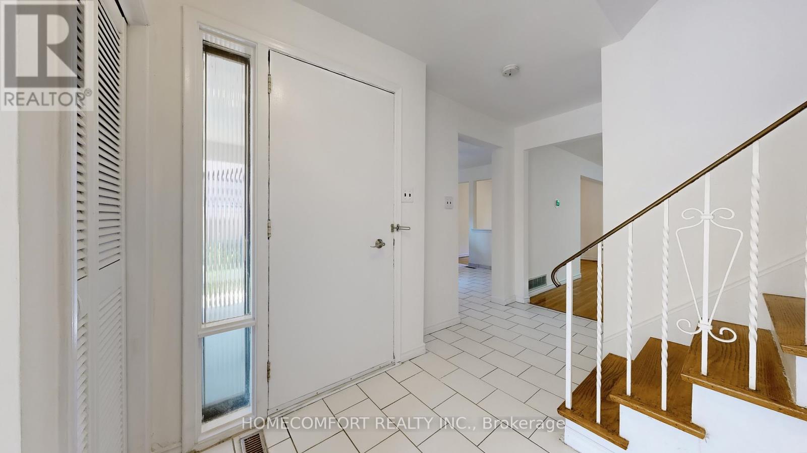 288 Woodsworth Road, Toronto, Ontario  M2L 2T6 - Photo 3 - C12490030