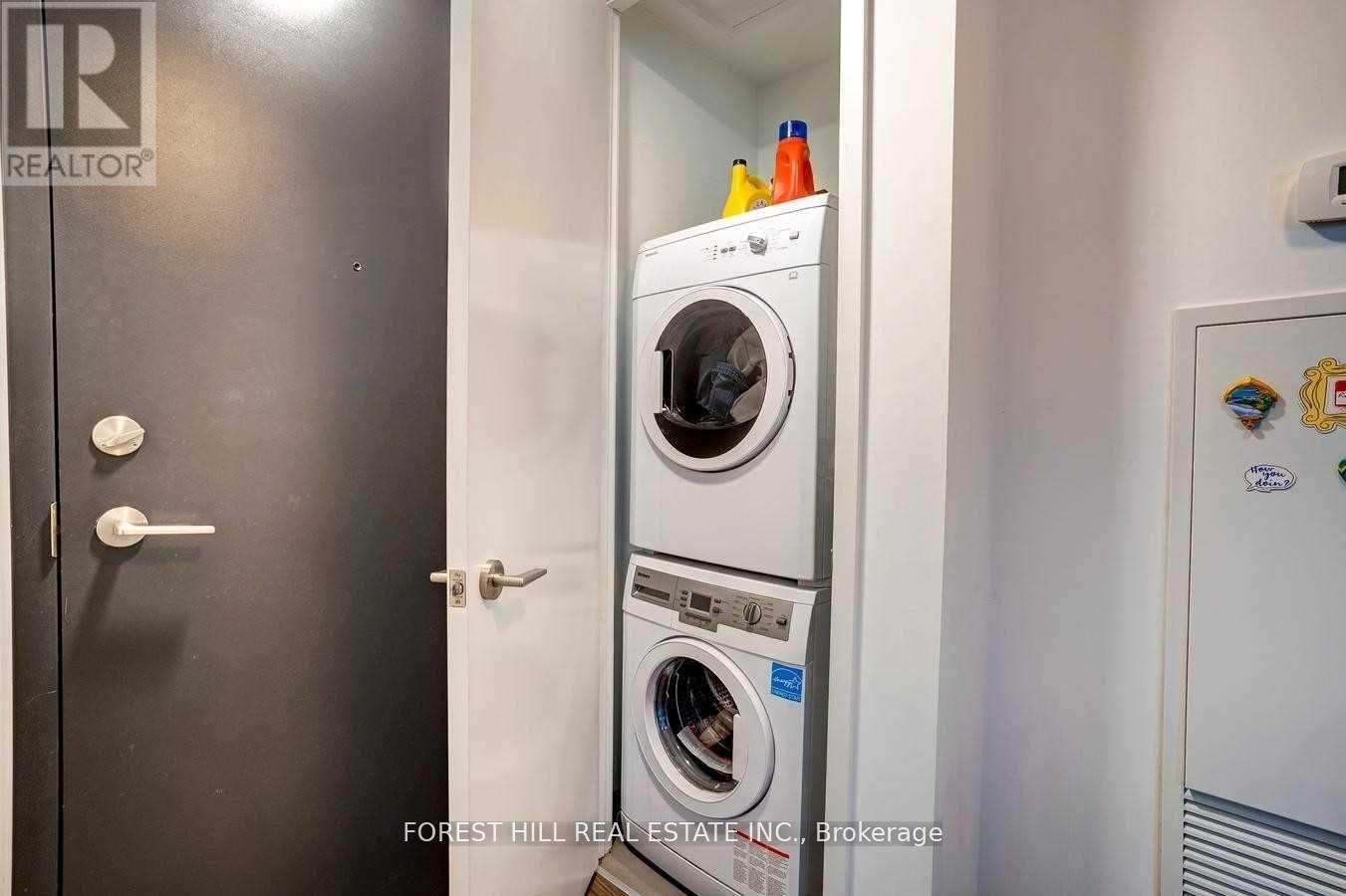 426 - 377 Madison Avenue, Toronto, Ontario  M4V 3E1 - Photo 12 - C12490108