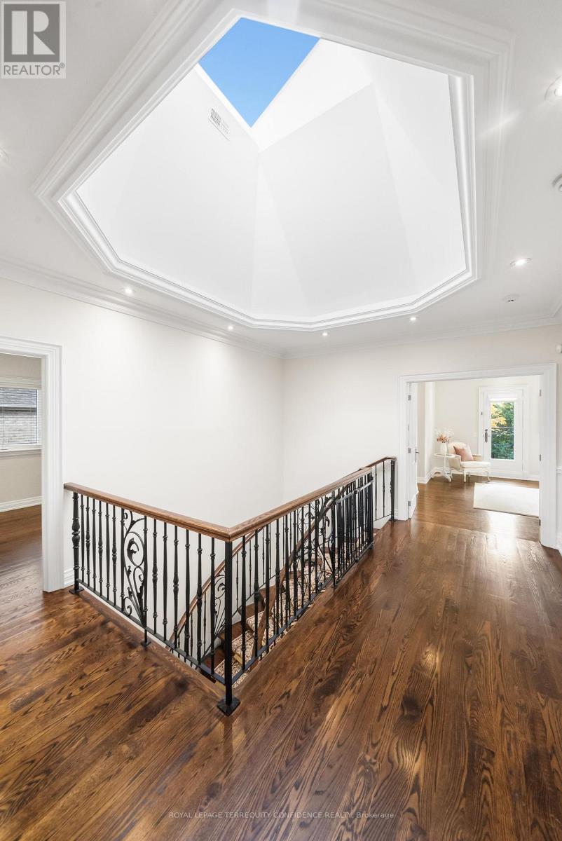 255 Dunview Avenue, Toronto, Ontario  M2N 4J3 - Photo 21 - C12490160