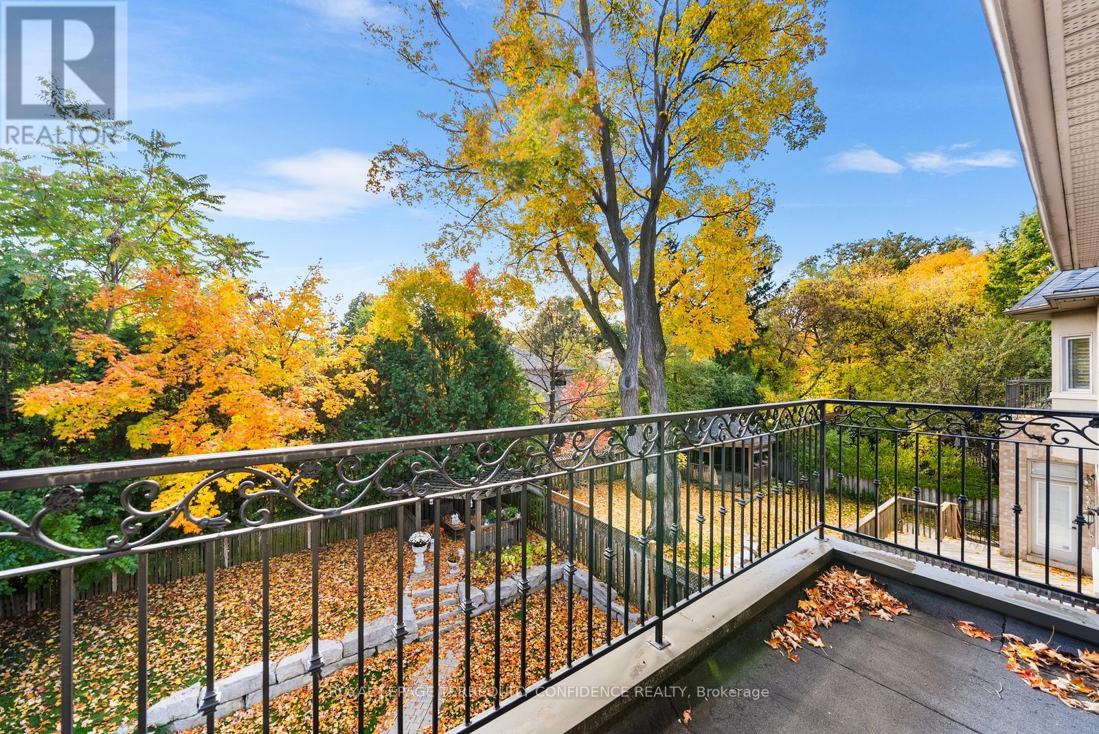 255 Dunview Avenue, Toronto, Ontario  M2N 4J3 - Photo 26 - C12490160