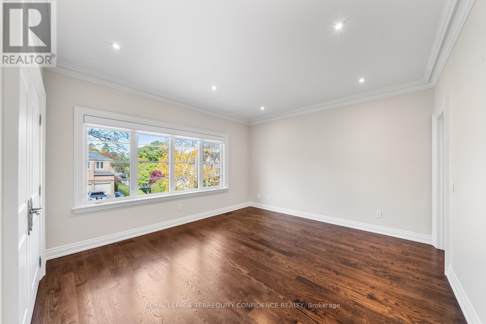 255 Dunview Avenue, Toronto, Ontario  M2N 4J3 - Photo 28 - C12490160