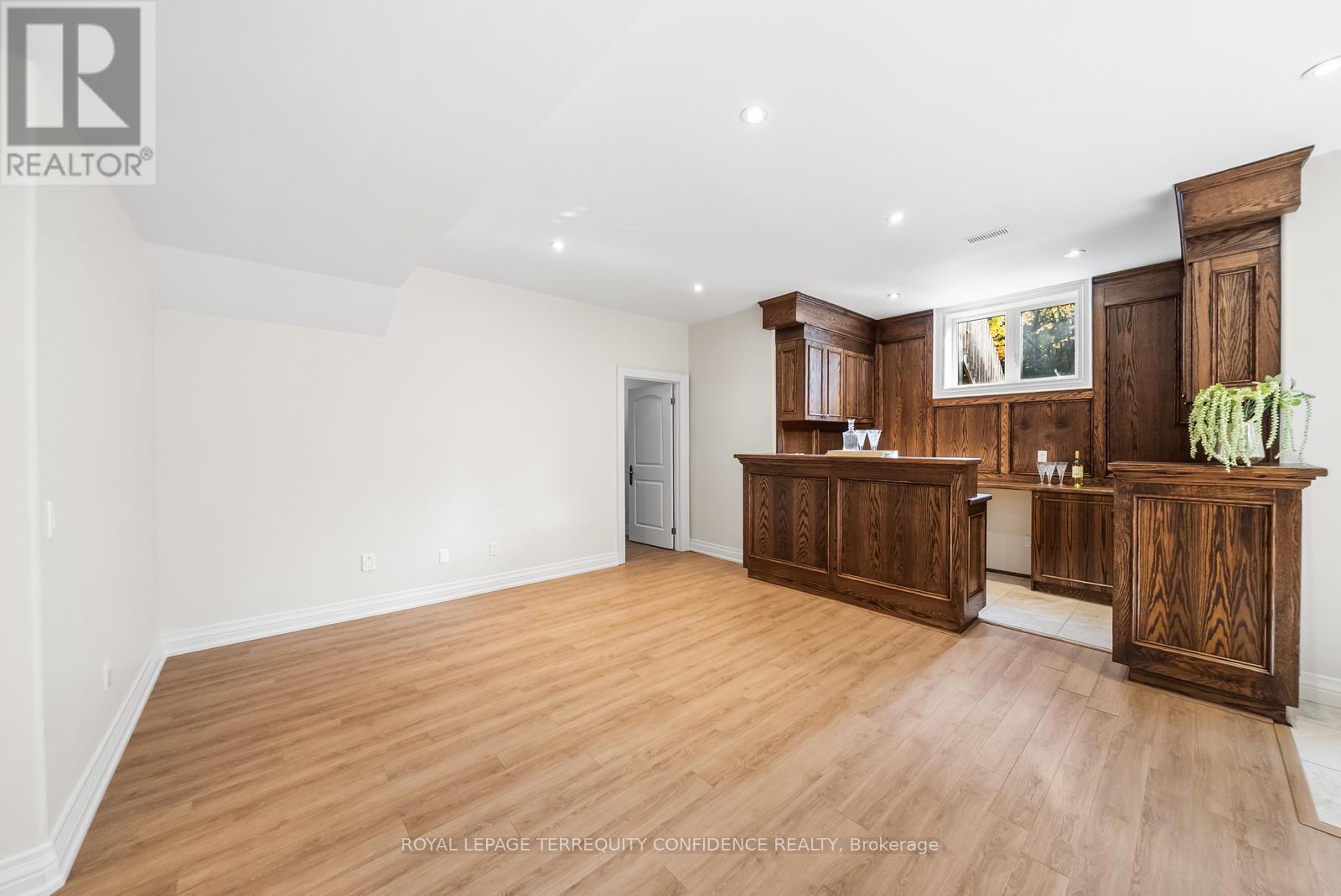 255 Dunview Avenue, Toronto, Ontario  M2N 4J3 - Photo 39 - C12490160