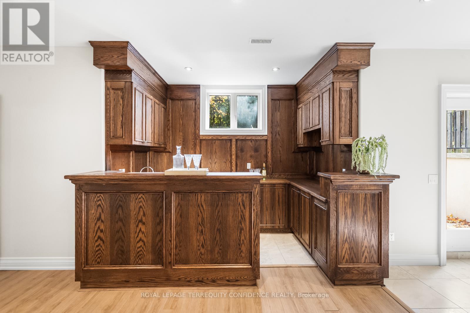 255 Dunview Avenue, Toronto, Ontario  M2N 4J3 - Photo 40 - C12490160