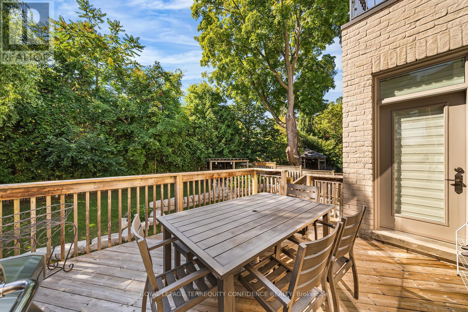 255 Dunview Avenue, Toronto, Ontario  M2N 4J3 - Photo 49 - C12490160