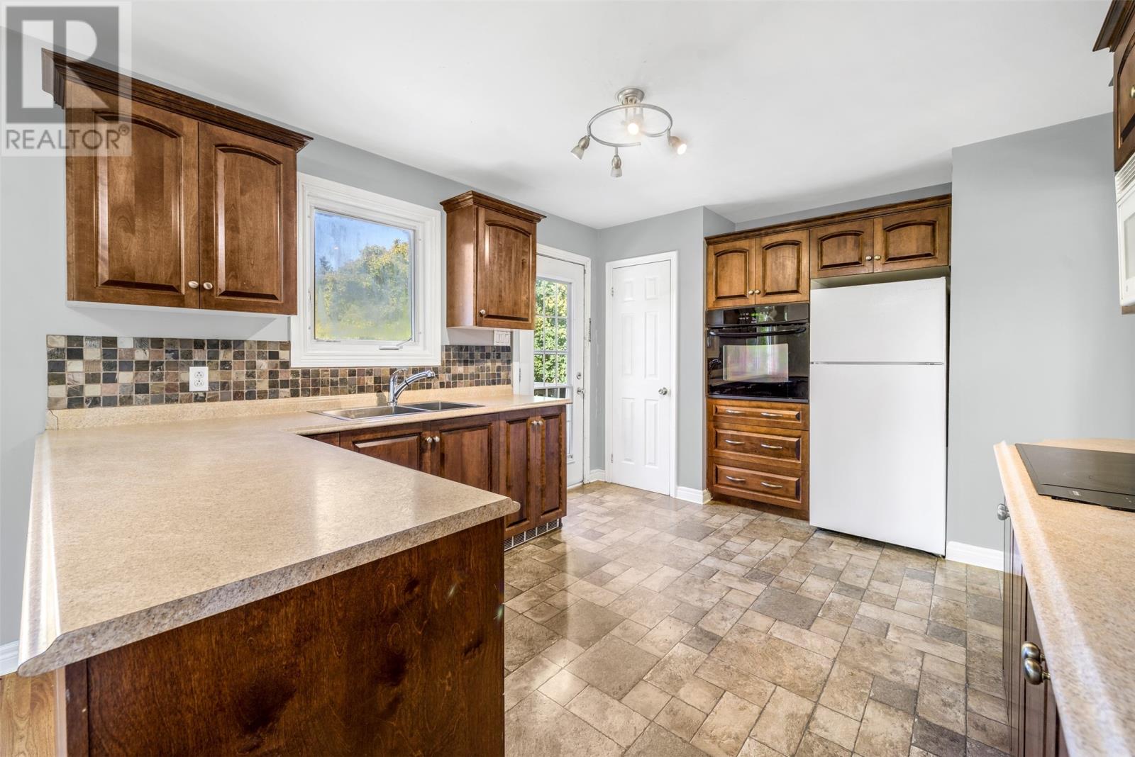 62 Old Bay Bulls Road, St. John's, Newfoundland & Labrador  A1G 1C6 - Photo 12 - 1291570