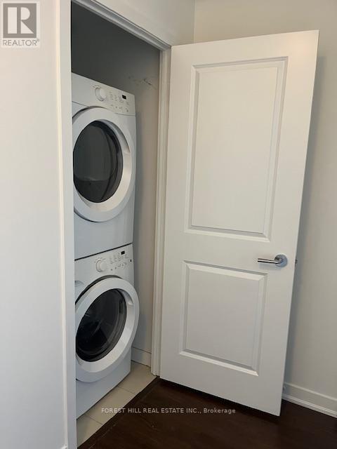 1809 - 320 Tweedsmuir Avenue, Toronto, Ontario  M5P 2Y3 - Photo 7 - C12490188