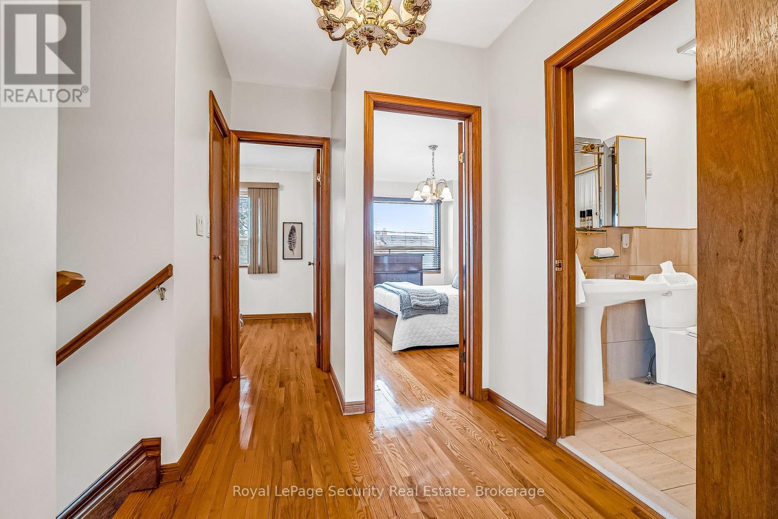 1937 Dufferin Street, Toronto, Ontario  M6E 3P8 - Photo 18 - C12490200