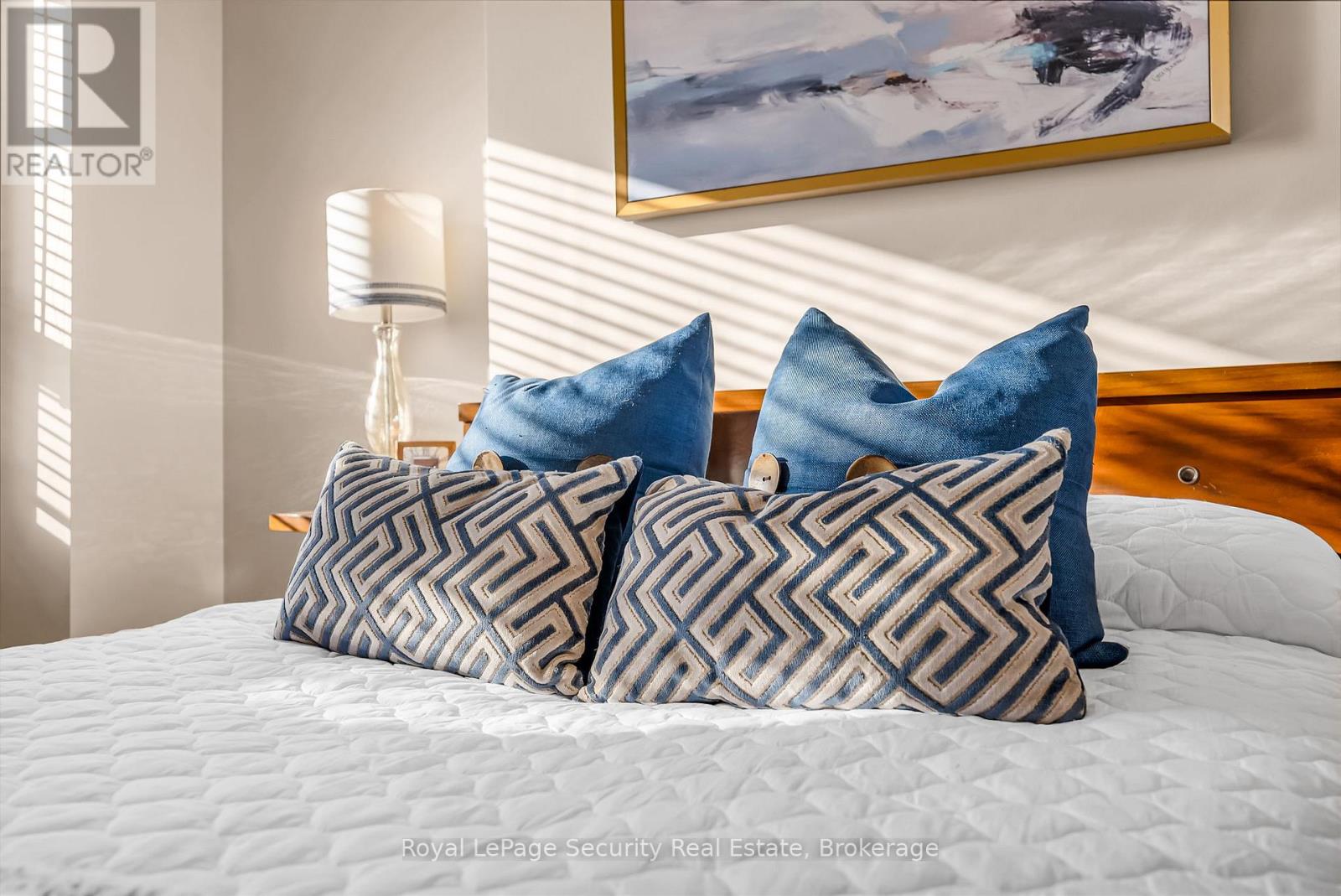 1937 Dufferin Street, Toronto, Ontario  M6E 3P8 - Photo 22 - C12490200