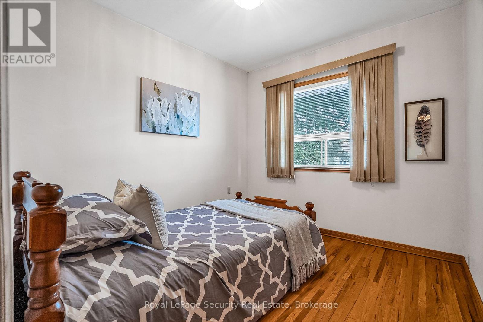 1937 Dufferin Street, Toronto, Ontario  M6E 3P8 - Photo 23 - C12490200