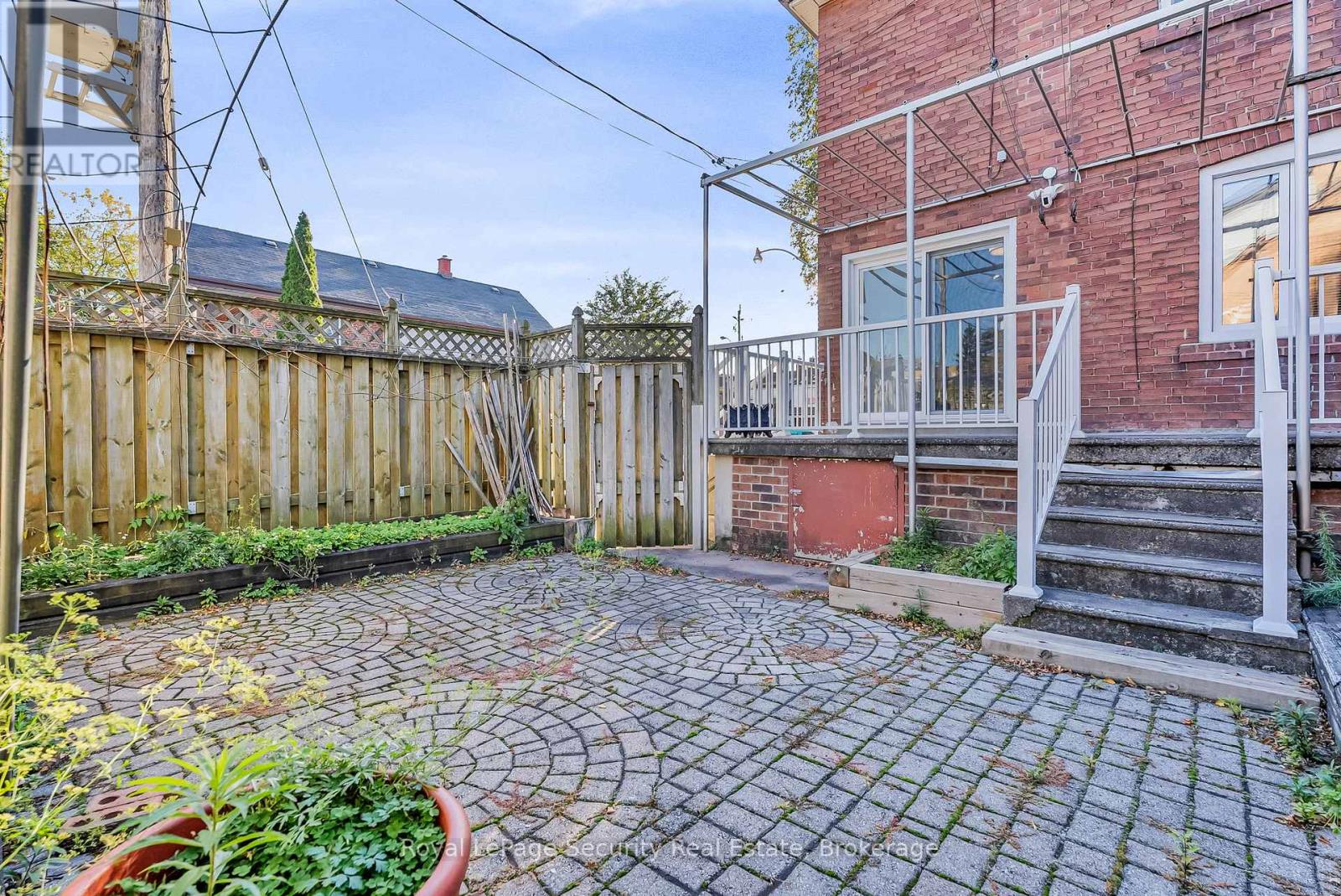 1937 Dufferin Street, Toronto, Ontario  M6E 3P8 - Photo 40 - C12490200