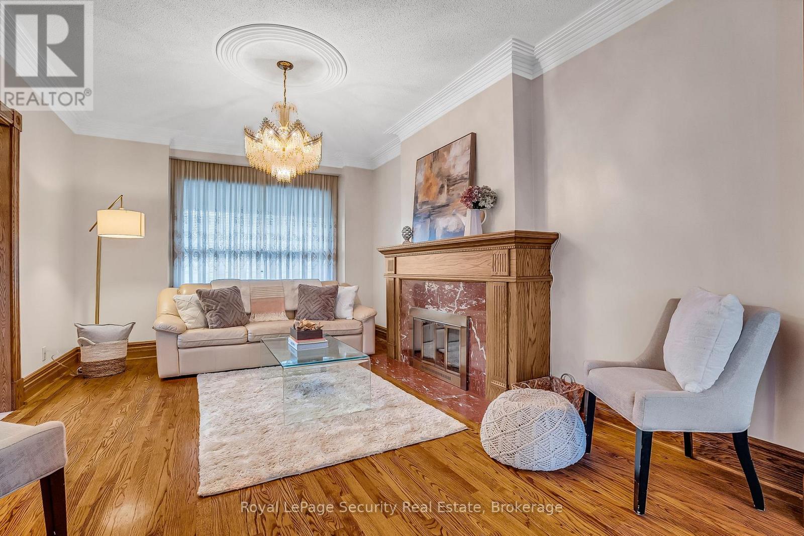 1937 Dufferin Street, Toronto, Ontario  M6E 3P8 - Photo 7 - C12490200