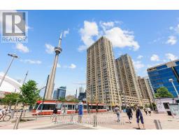2703 - 270 QUEENS QUAY W, Toronto, Ontario