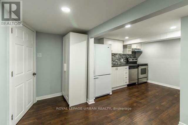 Lower - 244 Parkview Hill Crescent, Toronto, Ontario  M4B 1S3 - Photo 2 - E12490038