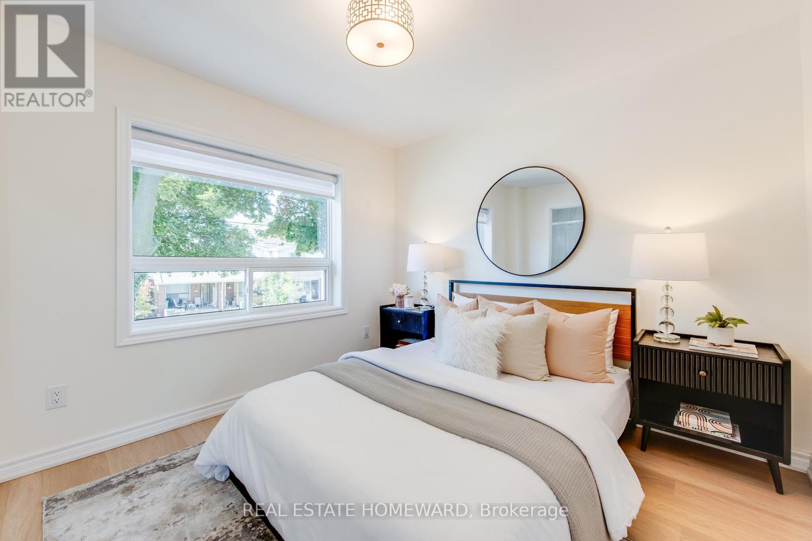 353 Victoria Park Avenue, Toronto, Ontario  M4E 3S9 - Photo 16 - E12490088