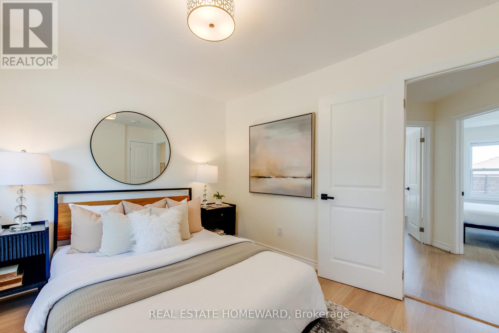 353 Victoria Park Avenue, Toronto, Ontario  M4E 3S9 - Photo 17 - E12490088