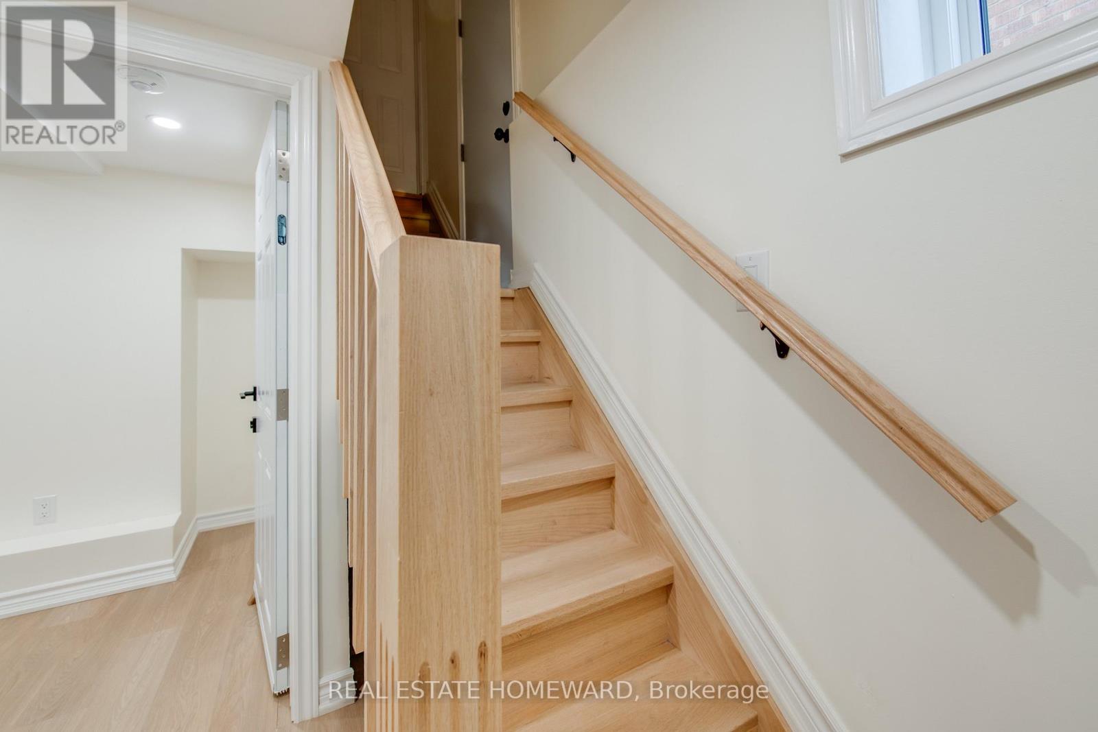 353 Victoria Park Avenue, Toronto, Ontario  M4E 3S9 - Photo 25 - E12490088