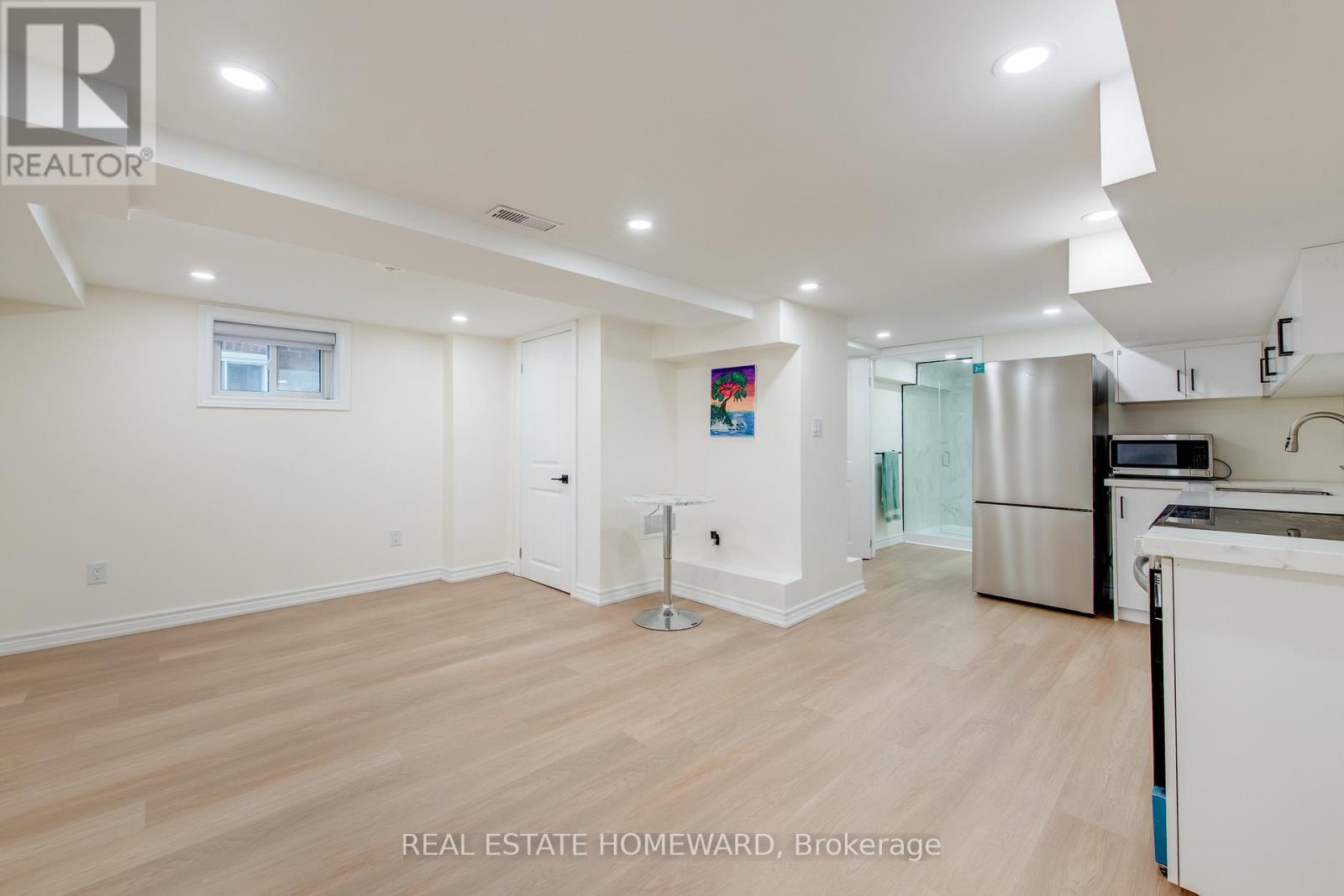 353 Victoria Park Avenue, Toronto, Ontario  M4E 3S9 - Photo 26 - E12490088