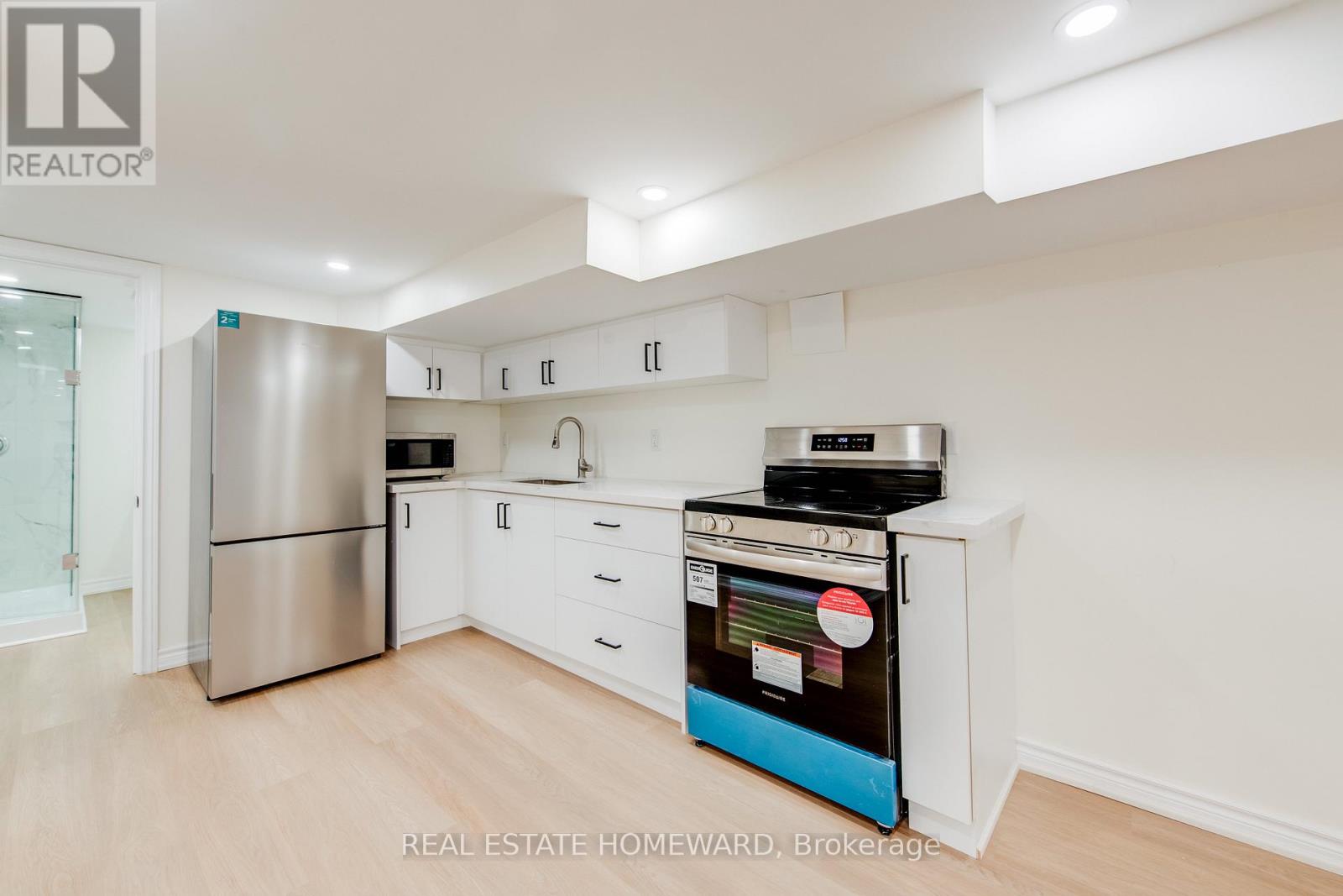 353 Victoria Park Avenue, Toronto, Ontario  M4E 3S9 - Photo 28 - E12490088