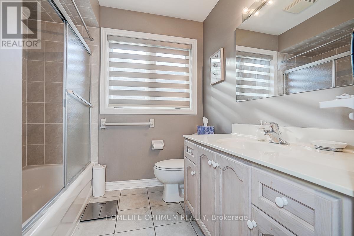 8 Lone Court, Ajax, Ontario  L1T 4J9 - Photo 20 - E12490118