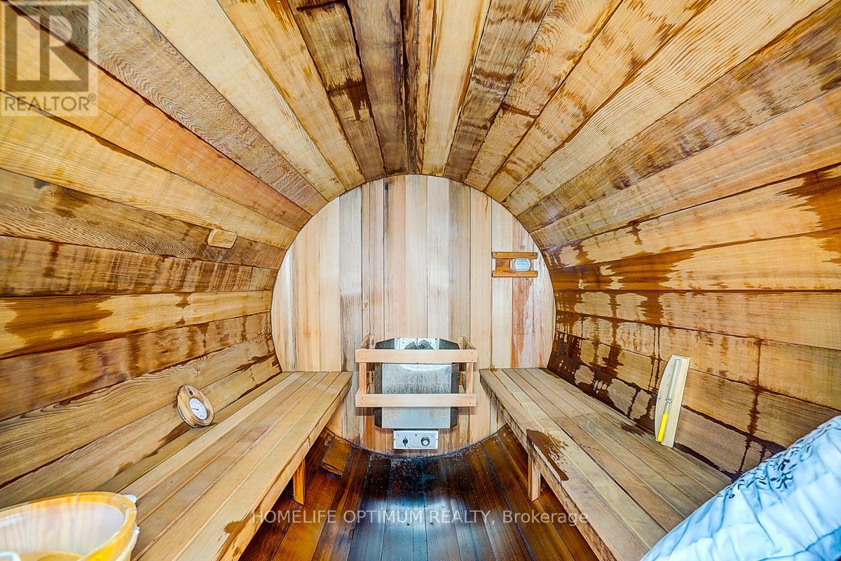 8 Lone Court, Ajax, Ontario  L1T 4J9 - Photo 35 - E12490118