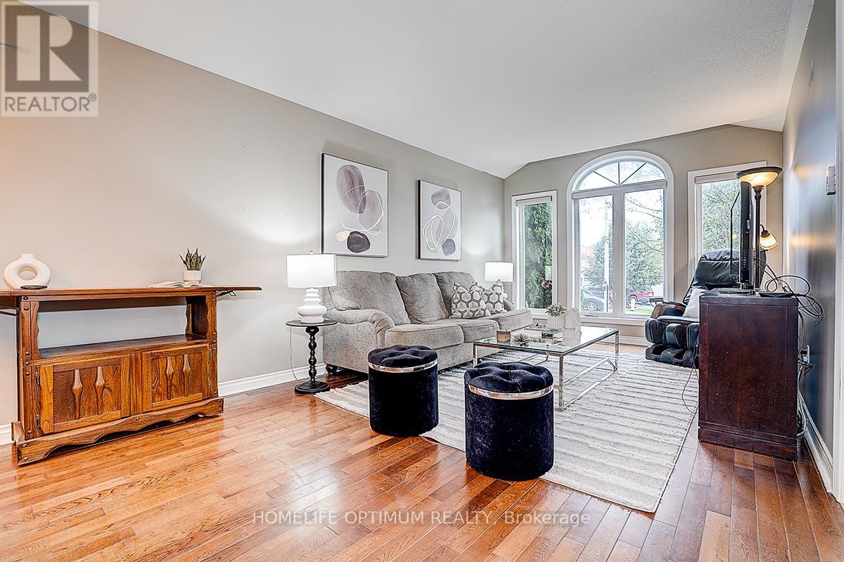 8 Lone Court, Ajax, Ontario  L1T 4J9 - Photo 4 - E12490118