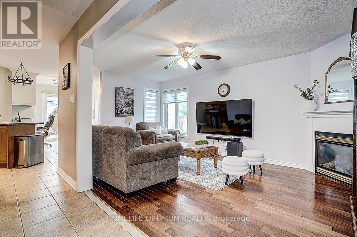 8 Lone Court, Ajax, Ontario  L1T 4J9 - Photo 9 - E12490118